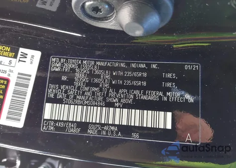 2021 Toyota Highlander Xle z USA, uszkodzony, nr VIN 5TDGZRBH3MS084846